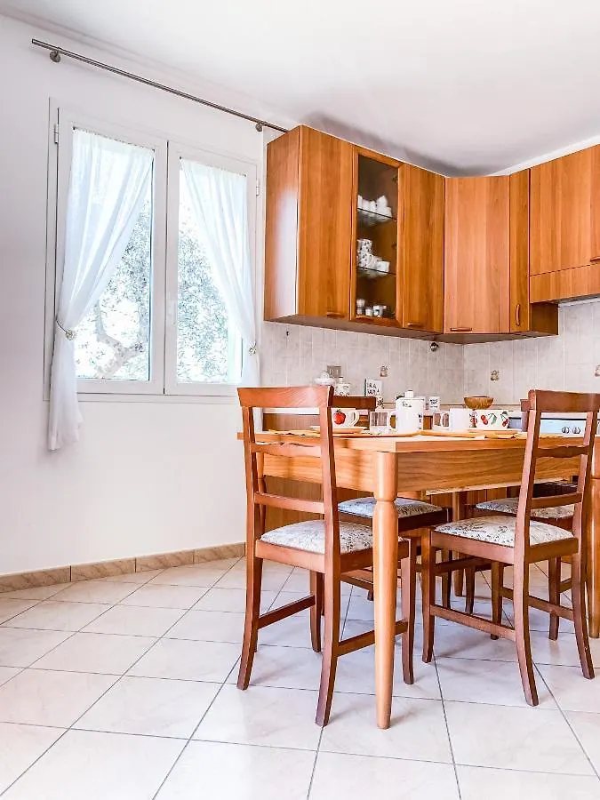 Apartment Appartamento La Casa Rossa - Affitti Brevi Italia Rimini